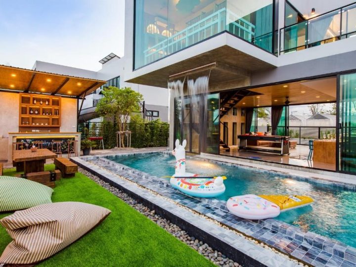 The Allure of Private Pool Villas in Thailand’s Coastal Paradise