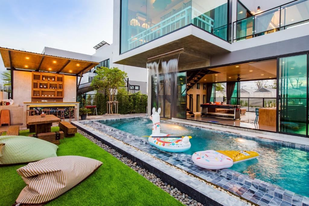 The Allure of Private Pool Villas in Thailand’s Coastal Paradise