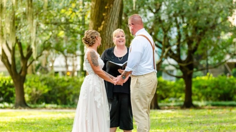 Savannah Elopement Packages That Keep Things Beautifully Simple